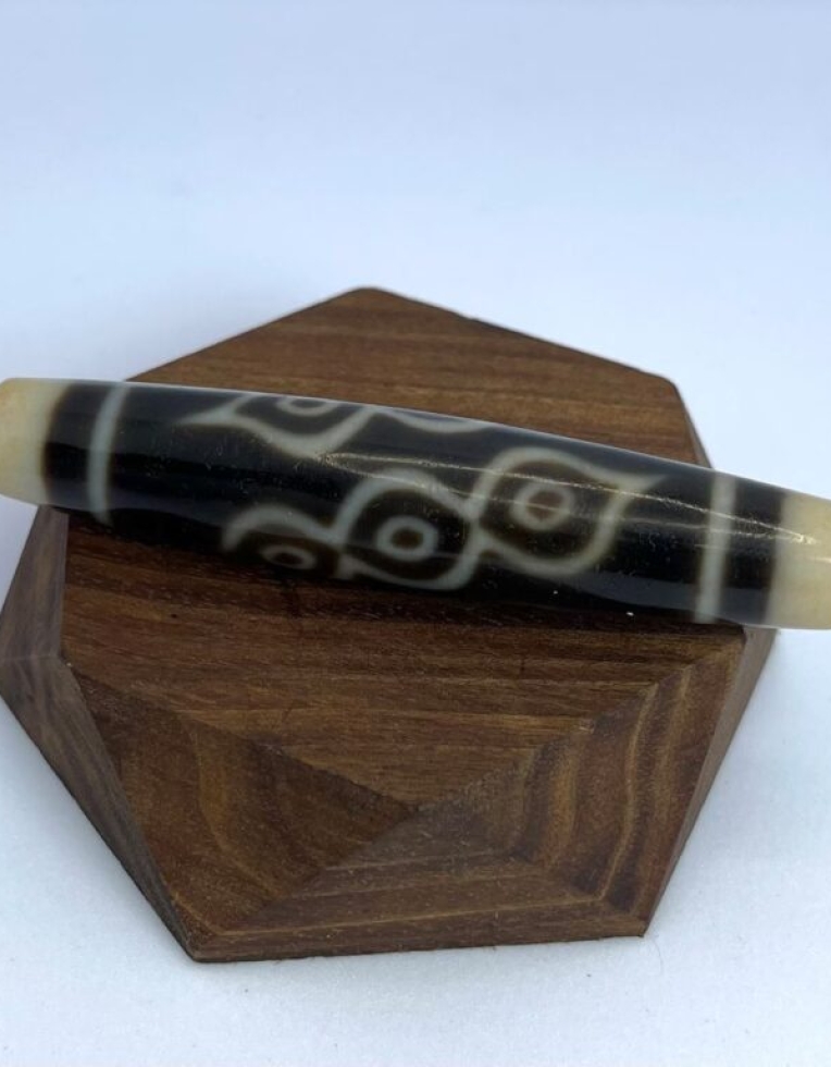 DZI LÁ BỒ ĐỀ – BIỂU TƯỢNG CỦA GIÁC NGỘ & TỈNH THỨC